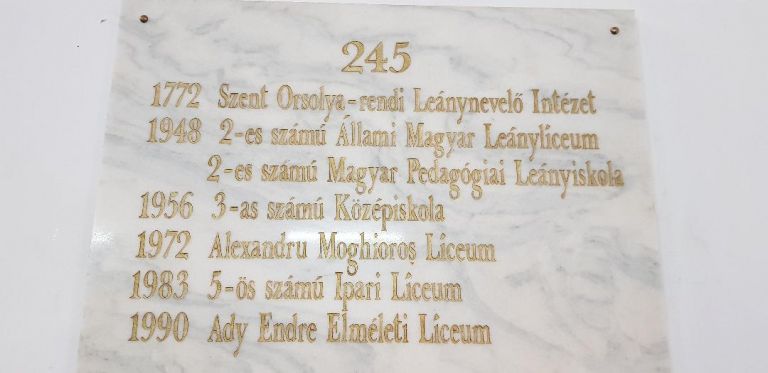 Meghívó: 30 éve Ady Líceum - ünnepi visszaemlékezés